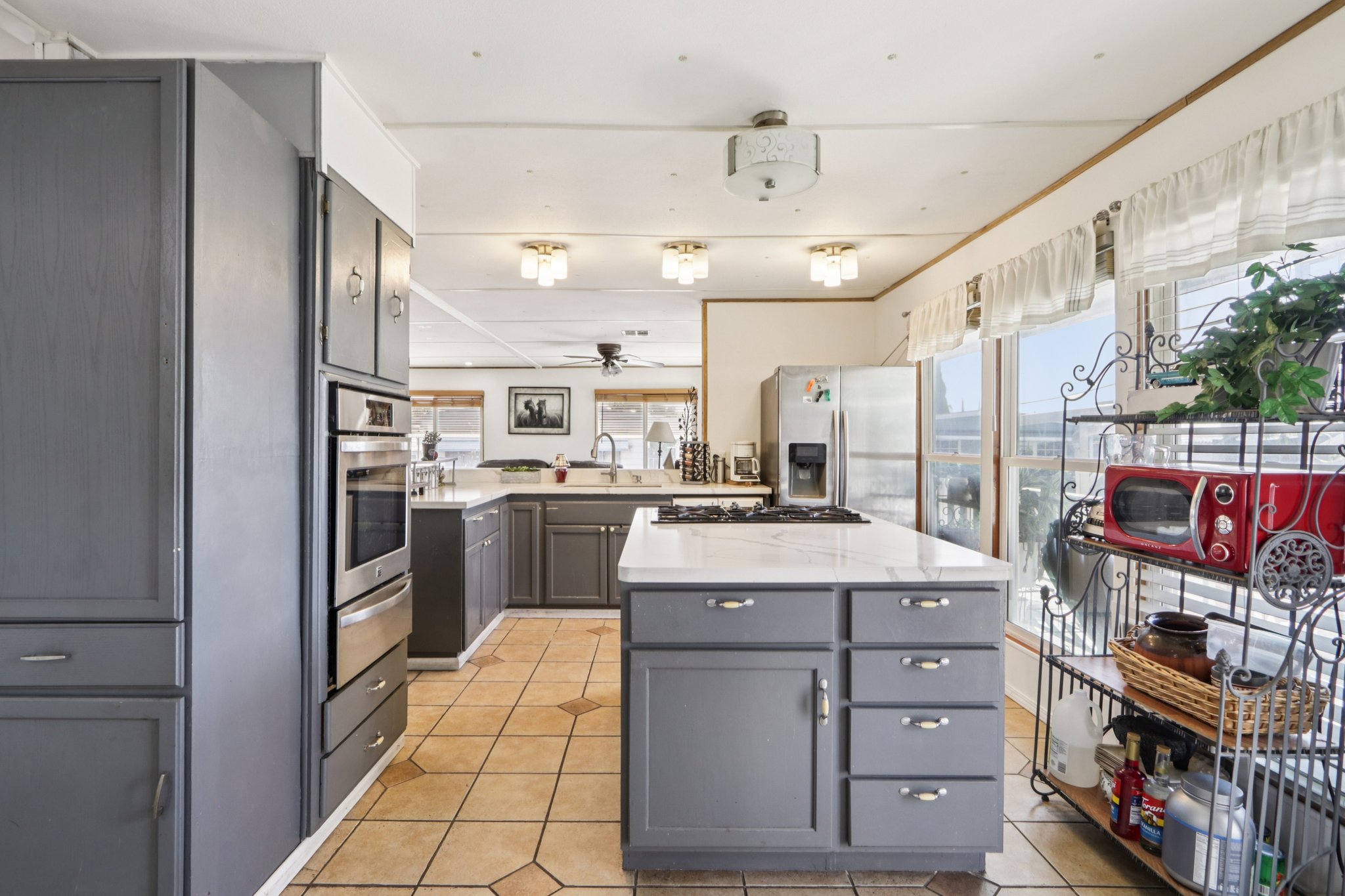 Yarnell St C27-S0804-009.jpg