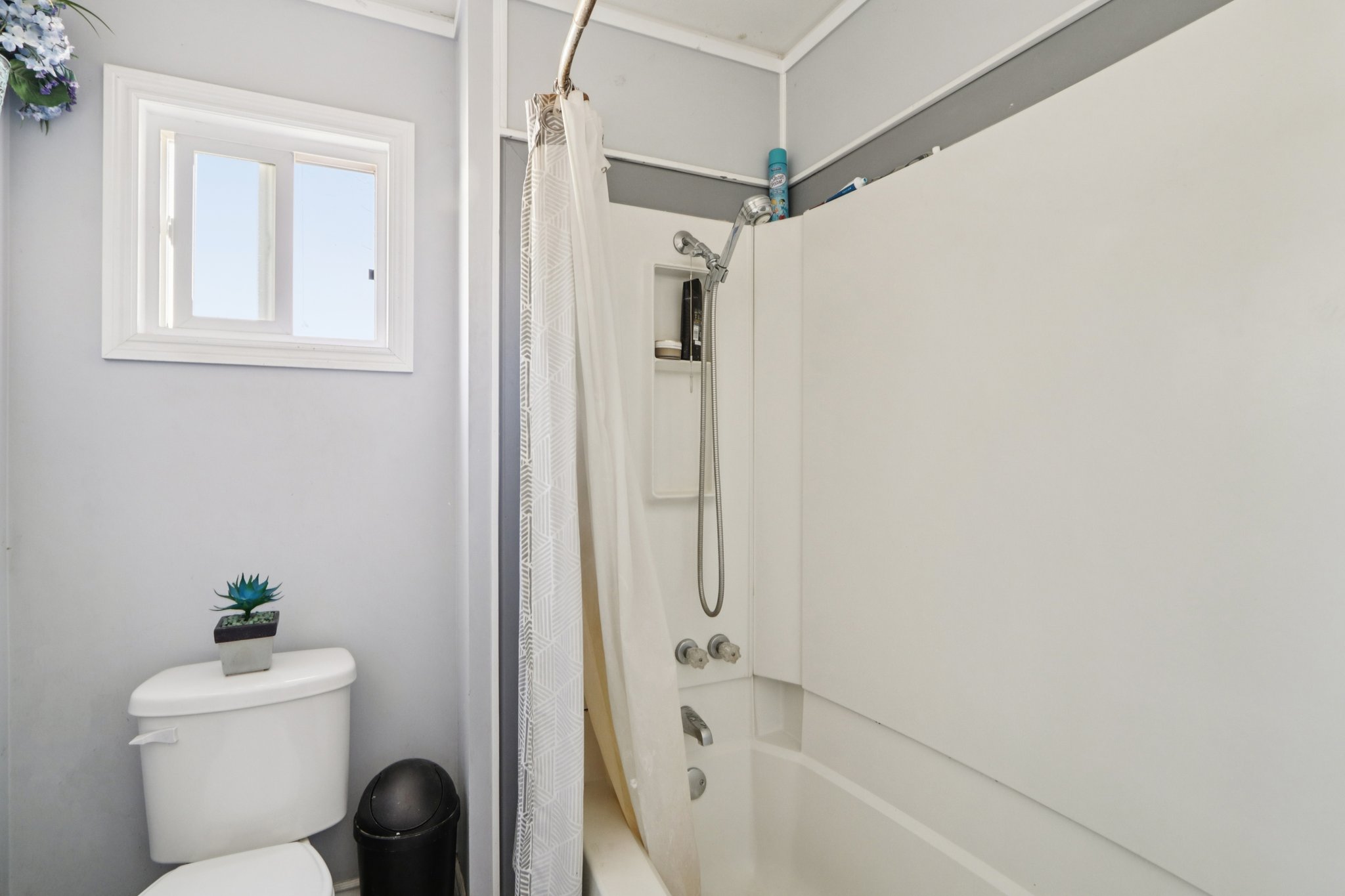 Yarnell St C27-S0804-025.jpg