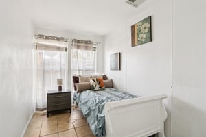 Yarnell St C27-S0804-013.jpg