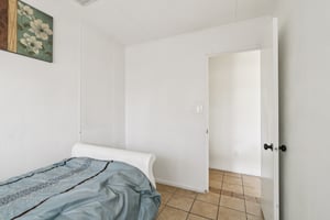 Yarnell St C27-S0804-015.jpg