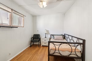 Yarnell St C27-S0804-018.jpg