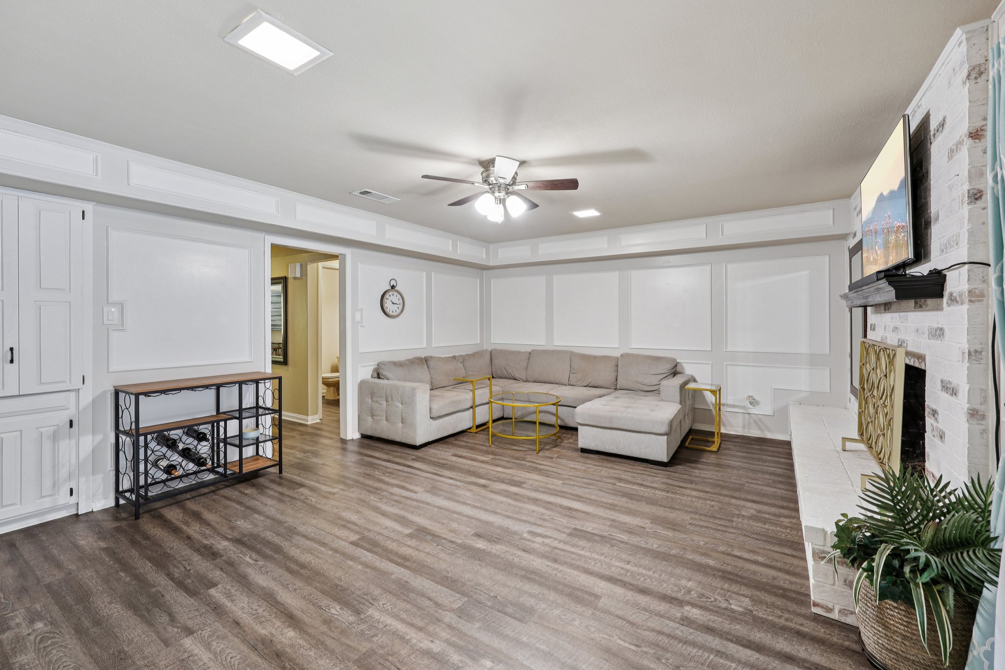 Lillian Ave-S2108-007.jpg