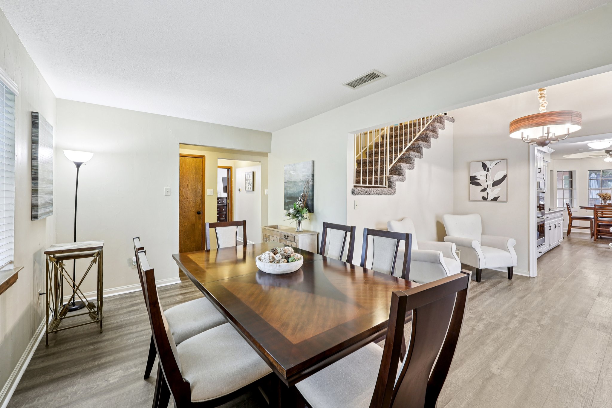 Lillian Ave-S2108-012.jpg