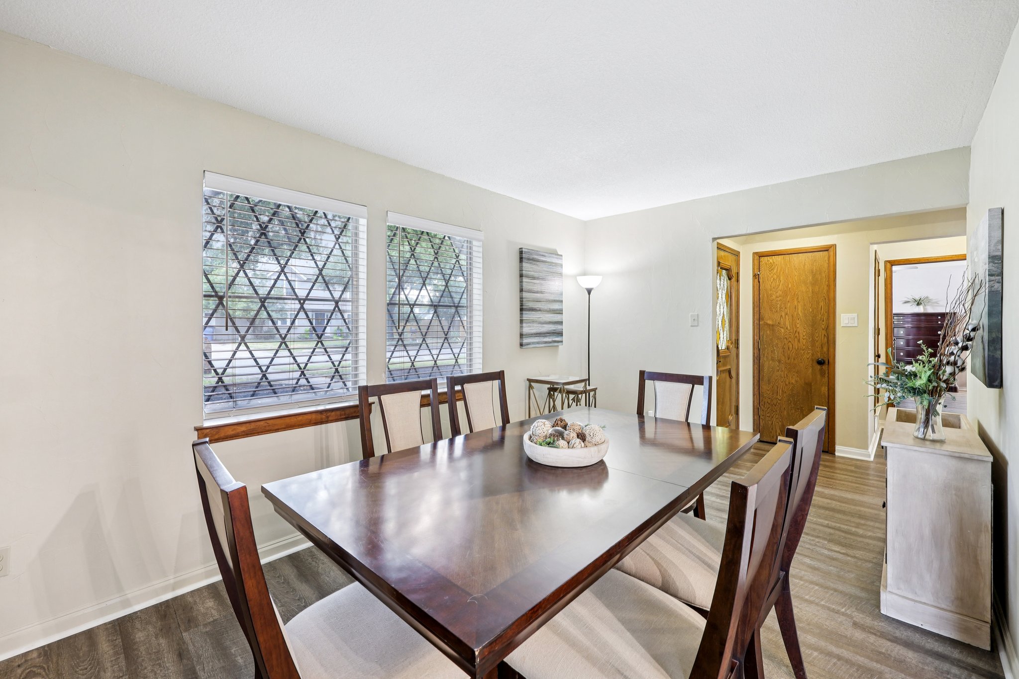 Lillian Ave-S2108-013.jpg
