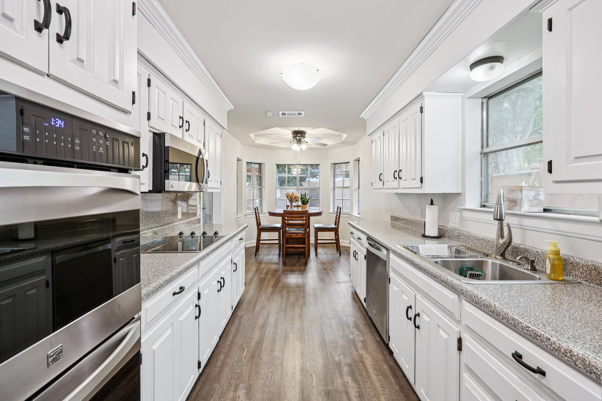 Lillian Ave-S2108-015.jpg