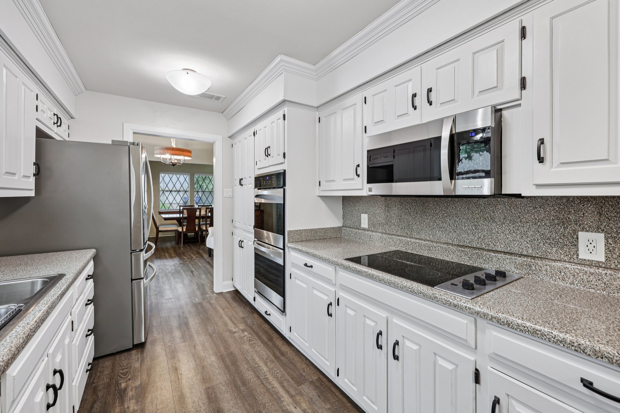 Lillian Ave-S2108-020.jpg