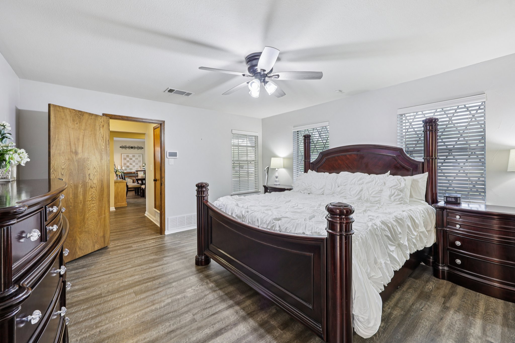 Lillian Ave-S2108-023.jpg