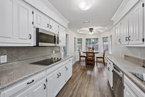Lillian Ave-S2108-017.jpg
