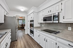 Lillian Ave-S2108-020.jpg