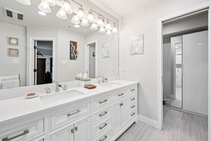 Lillian Ave-S2108-027.jpg