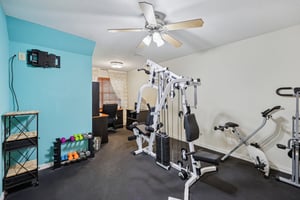 Lillian Ave-S2108-030.jpg