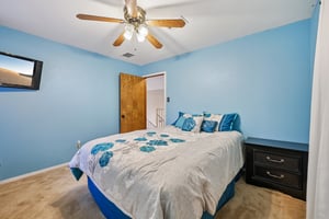 Lillian Ave-S2108-040.jpg