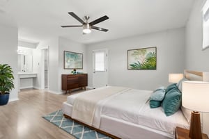 056_DSC09962 virtually staged.jpeg