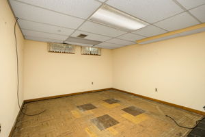  Photo 34