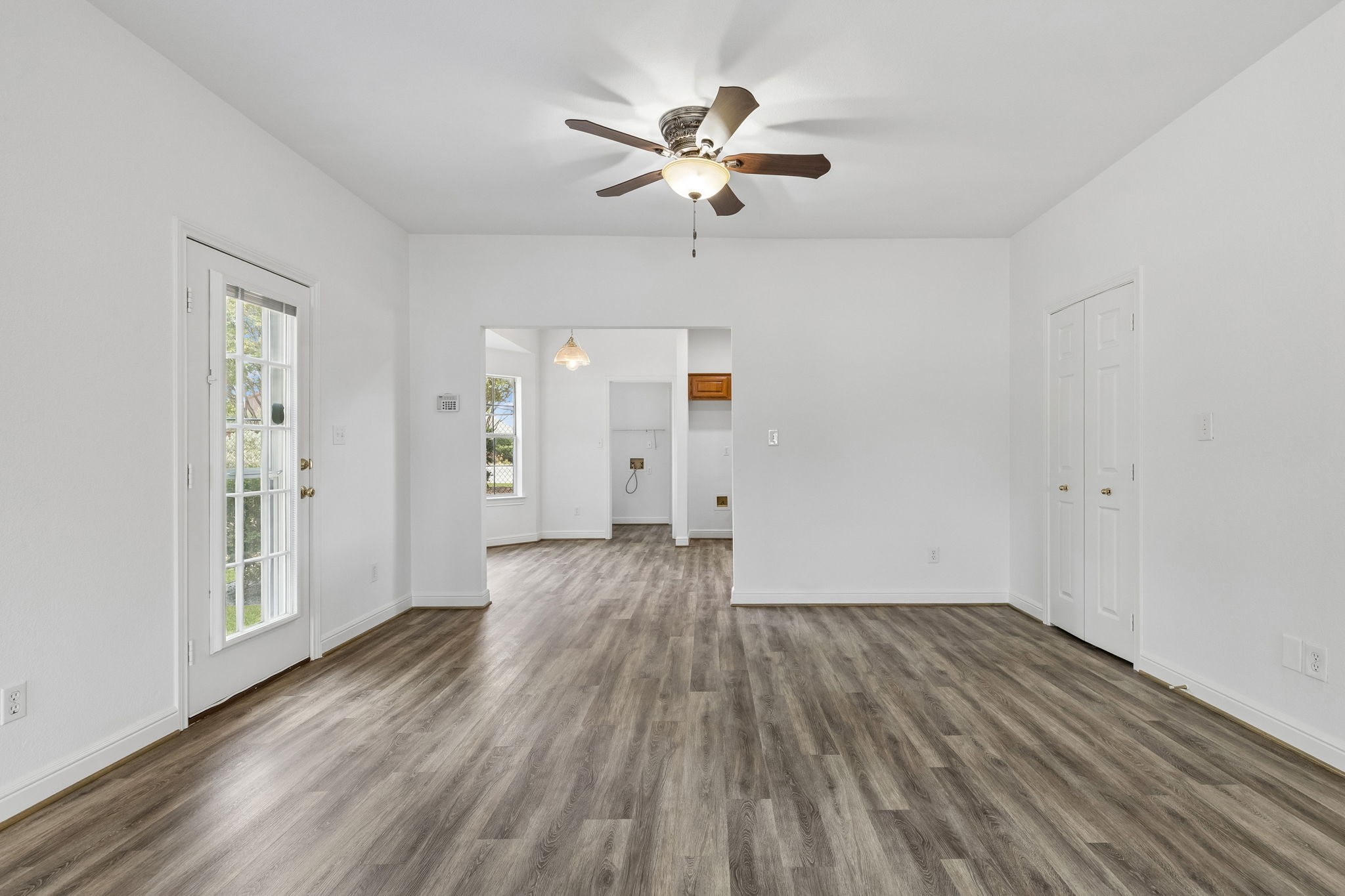 1609Blackburn_018