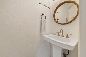  Photo 34