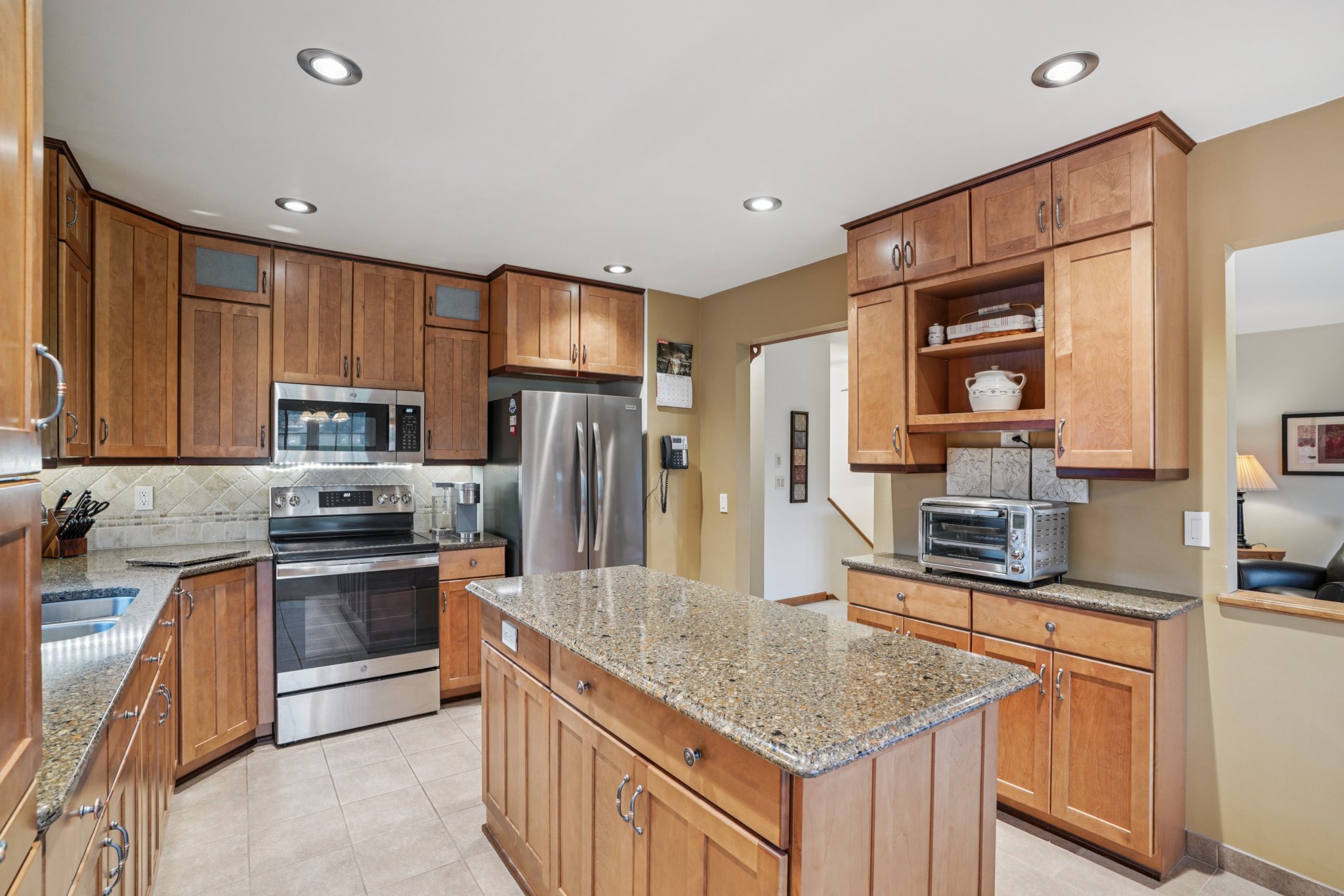 Larkspur Ln-S1908-017.jpg