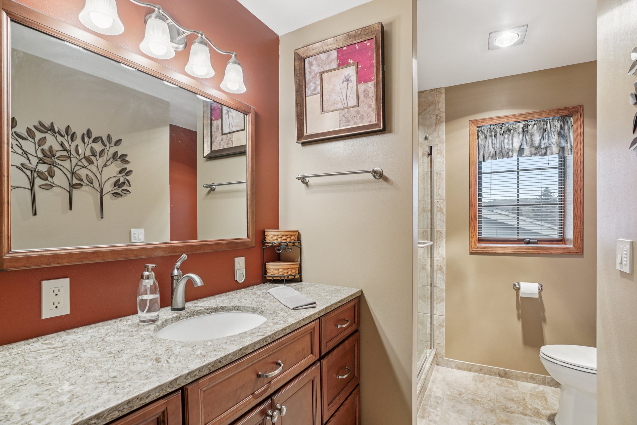 Larkspur Ln-S1908-025.jpg