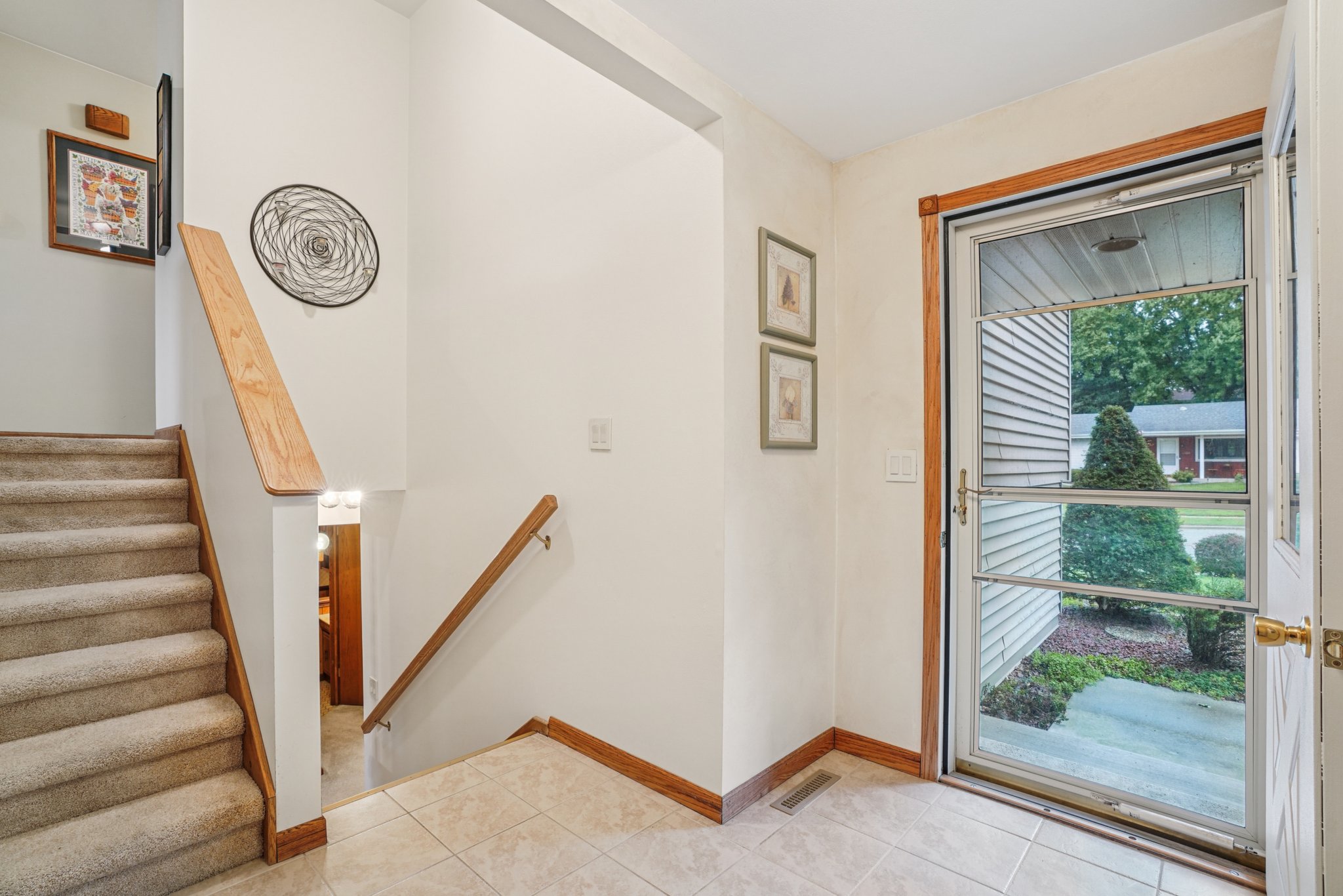 Larkspur Ln-S1908-031.jpg