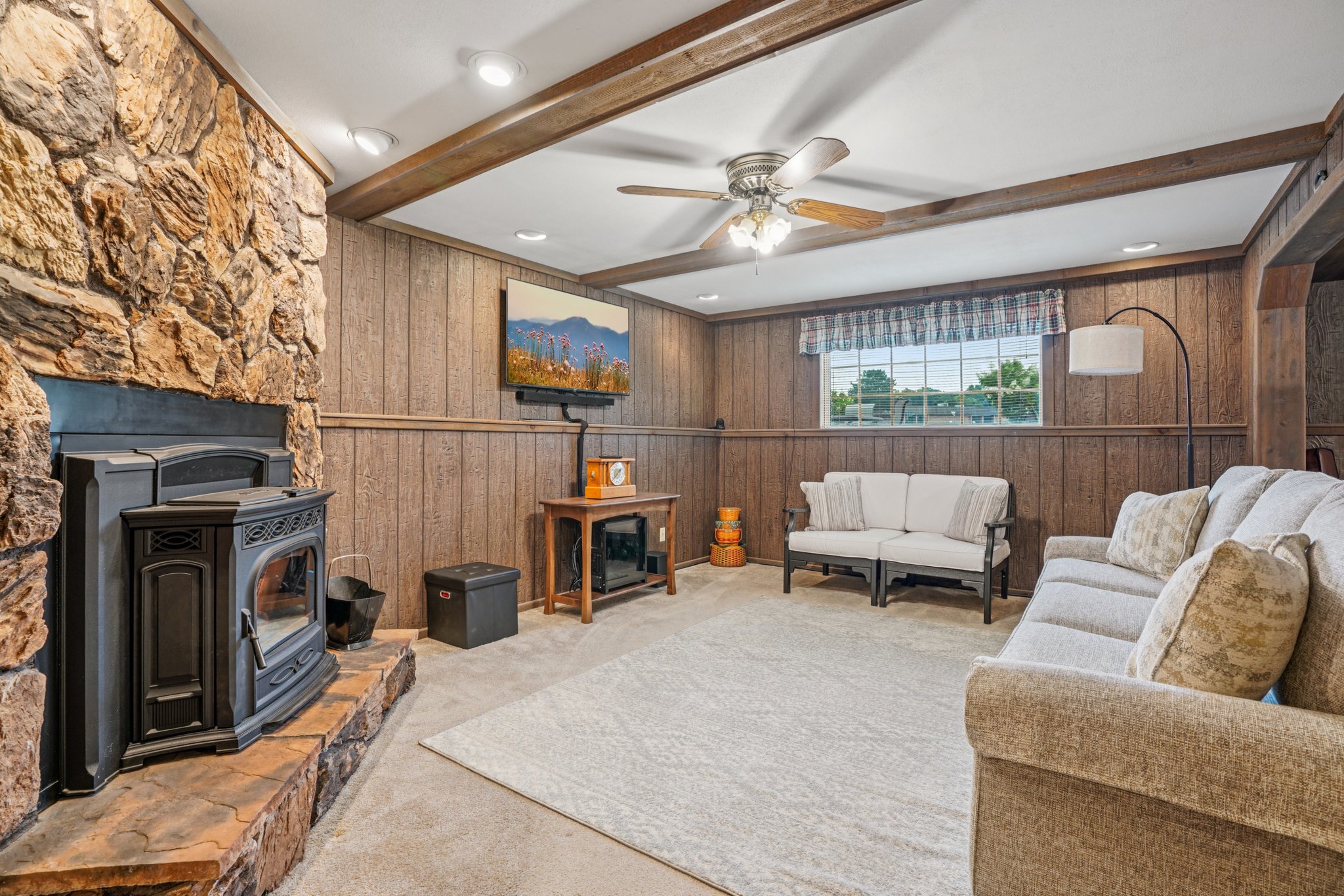 Larkspur Ln-S1908-035.jpg