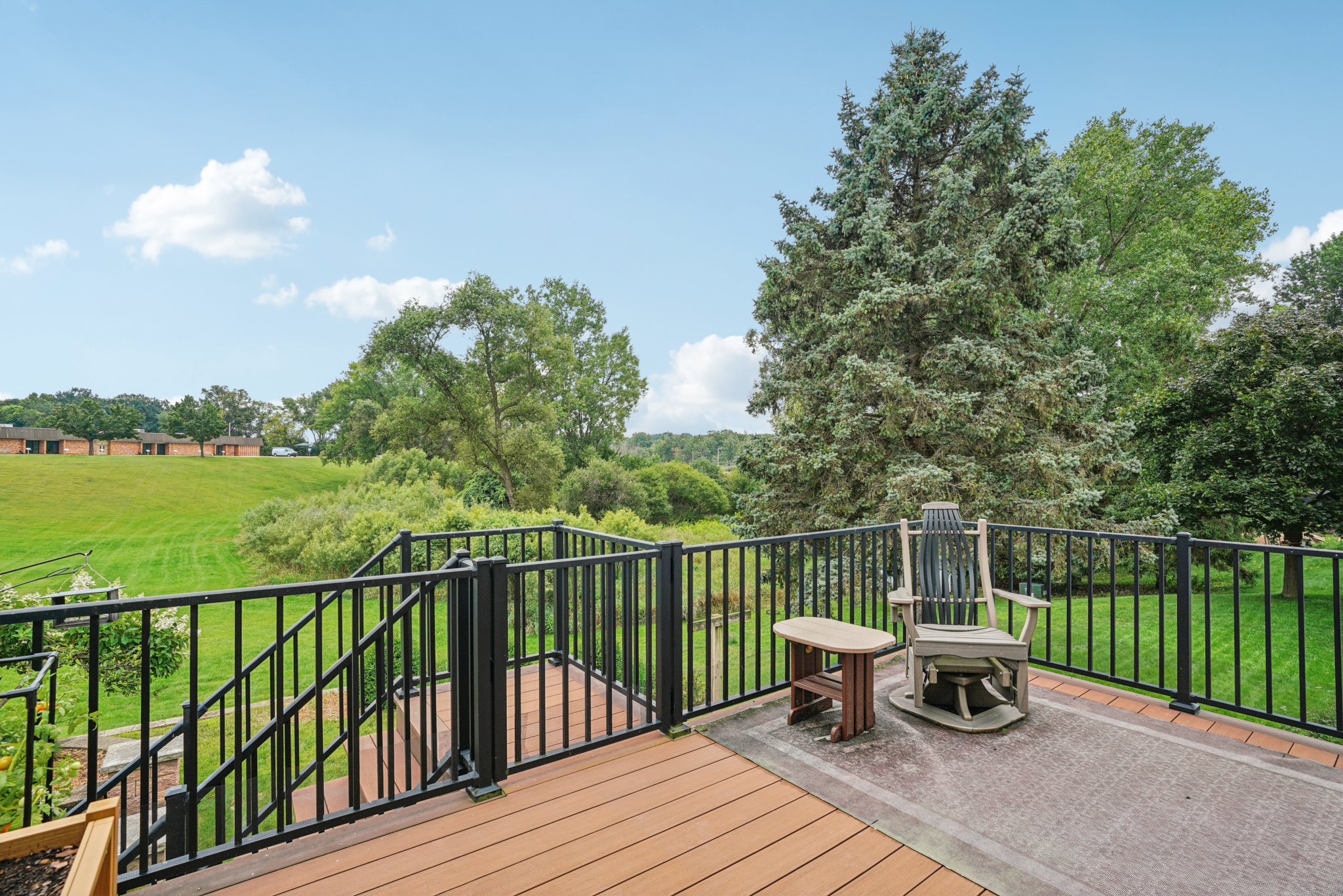 Larkspur Ln-S1908-060.jpg