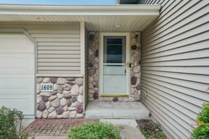 Larkspur Ln-S1908-005.jpg