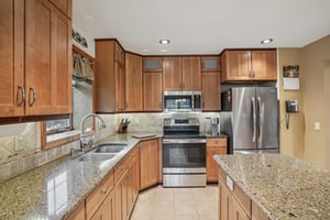 Larkspur Ln-S1908-016.jpg