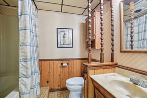 Larkspur Ln-S1908-030.jpg