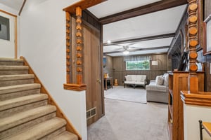 Larkspur Ln-S1908-034.jpg