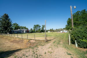  Photo 0