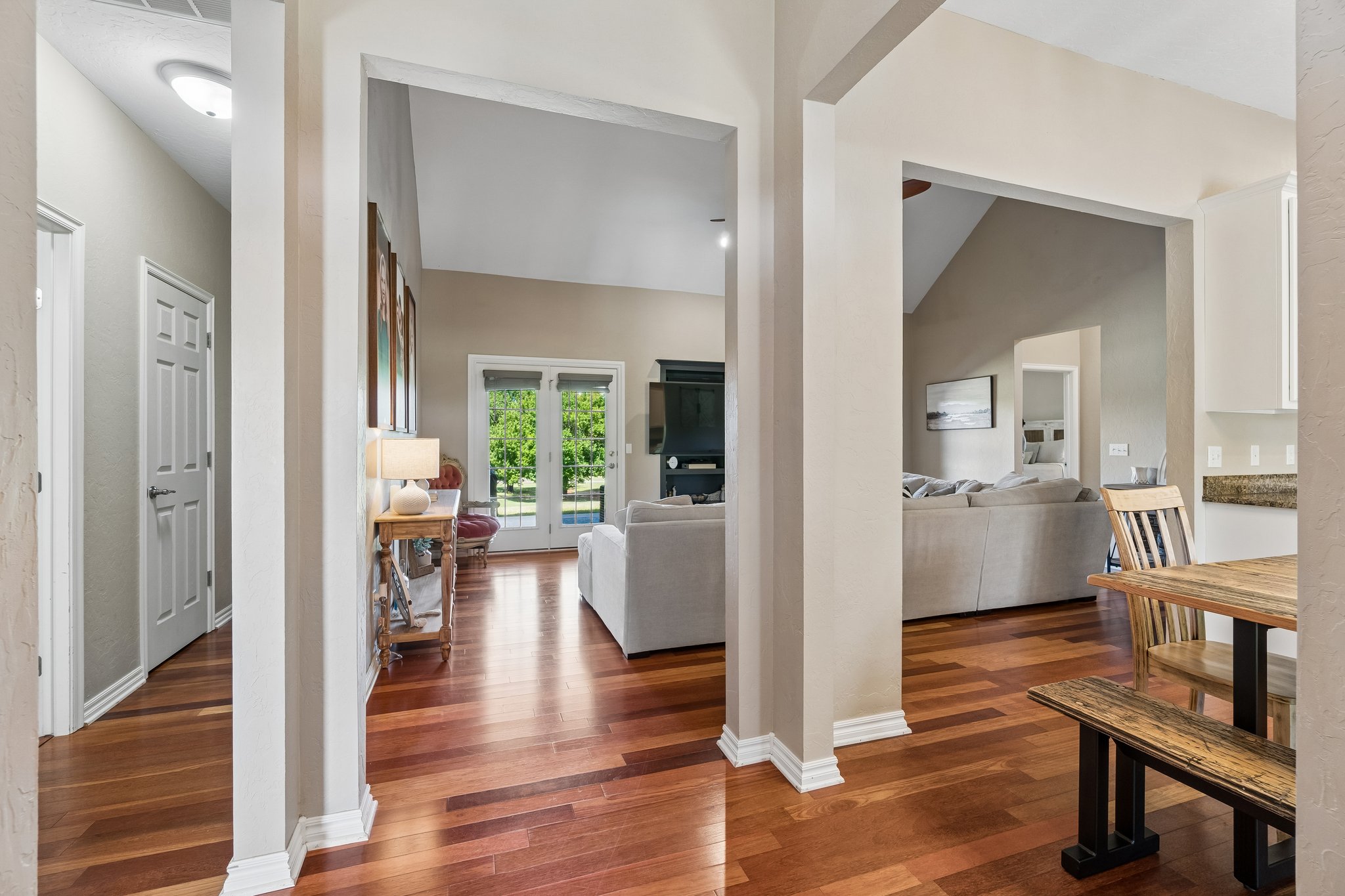 1609 Willow Rd_010.jpg