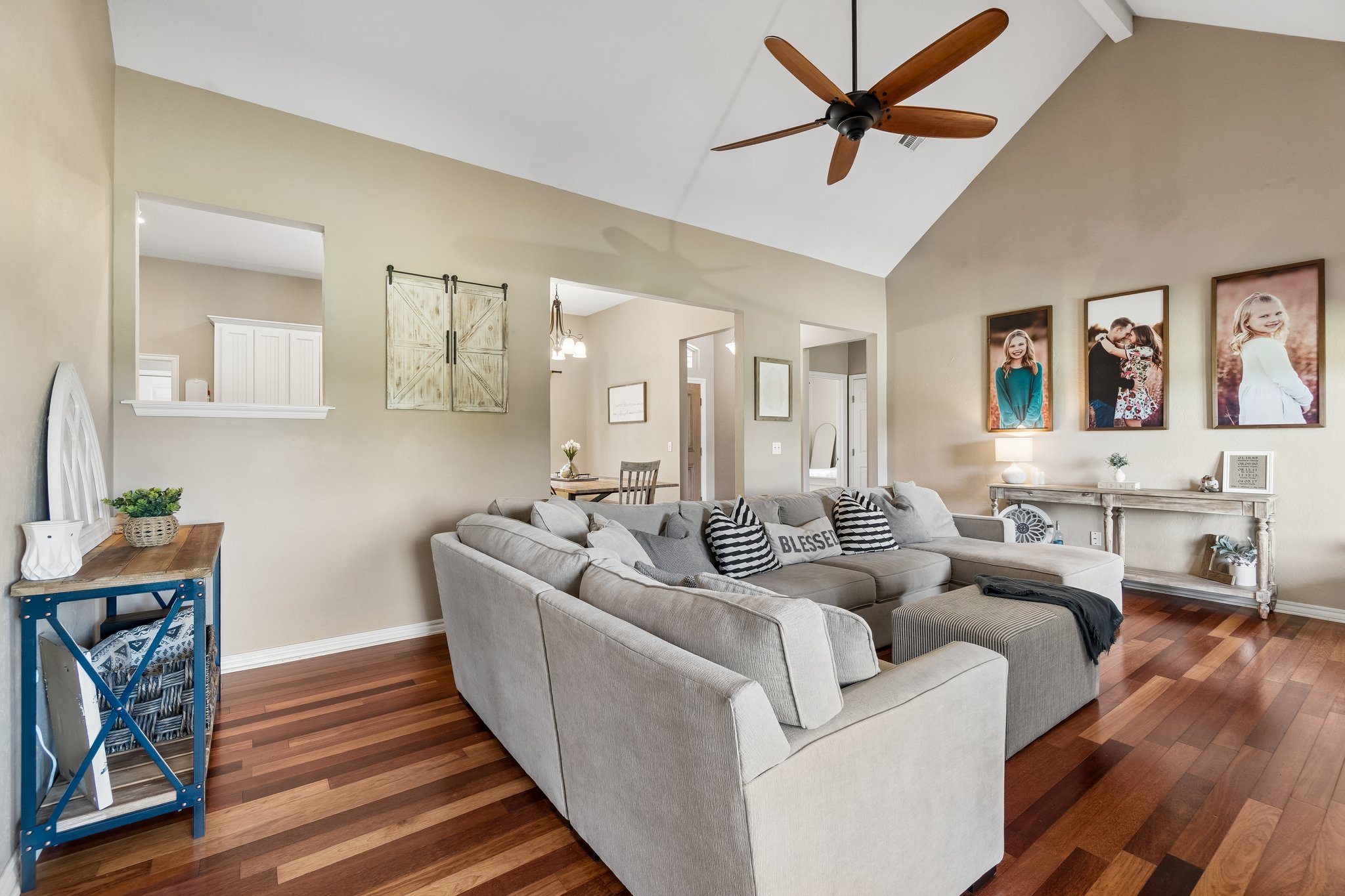1609 Willow Rd_016.jpg