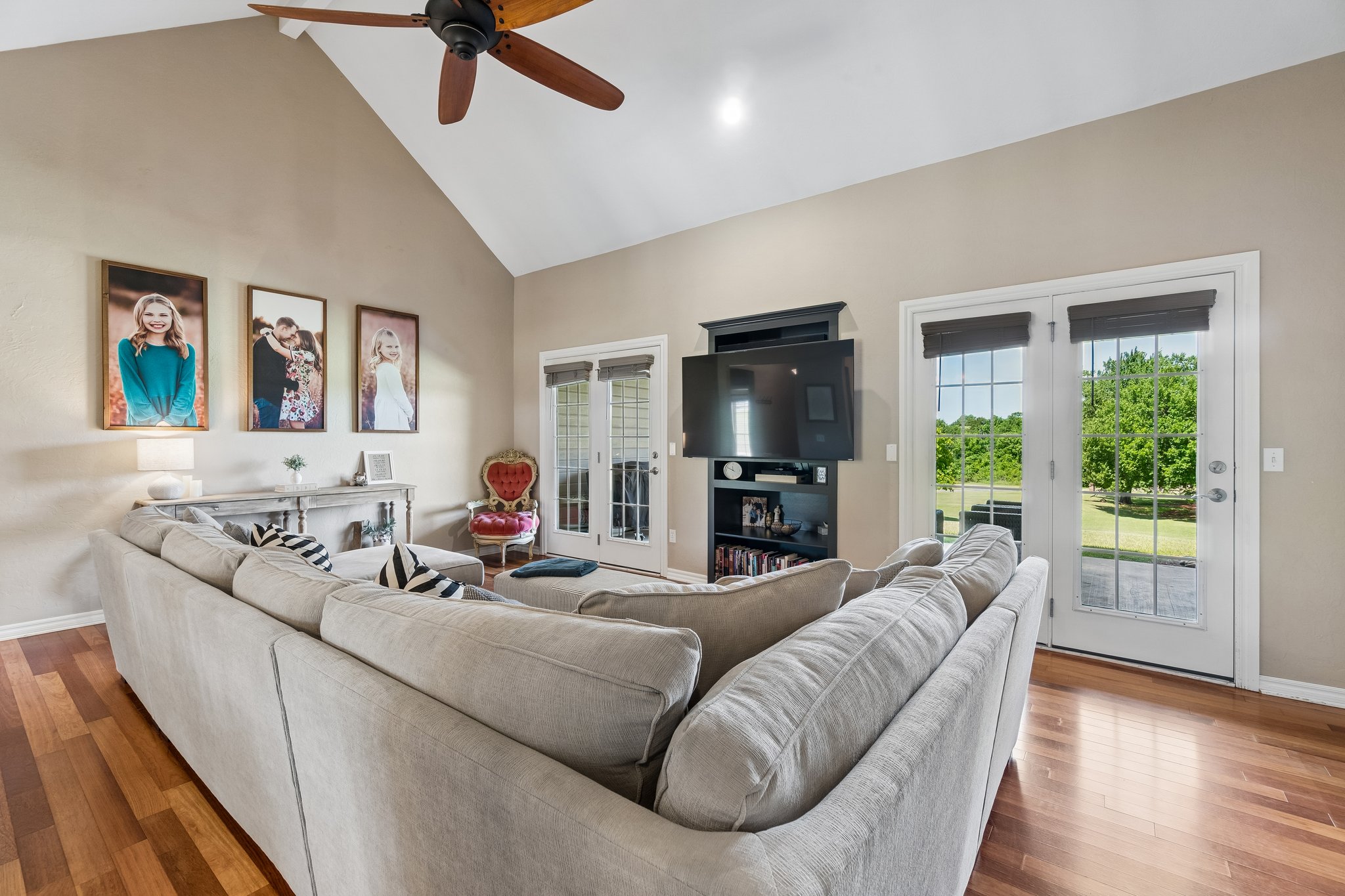 1609 Willow Rd_018.jpg