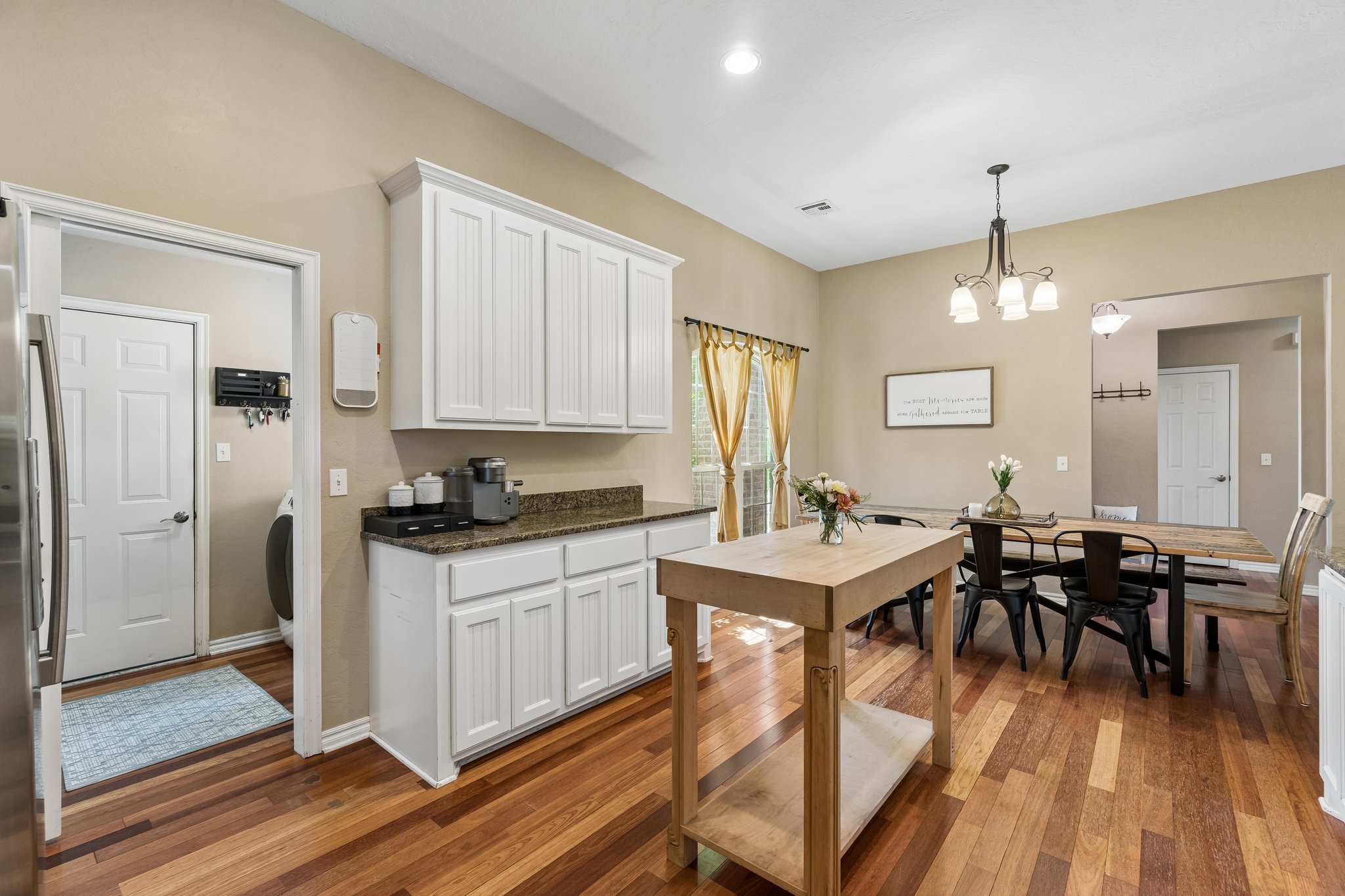 1609 Willow Rd_024.jpg
