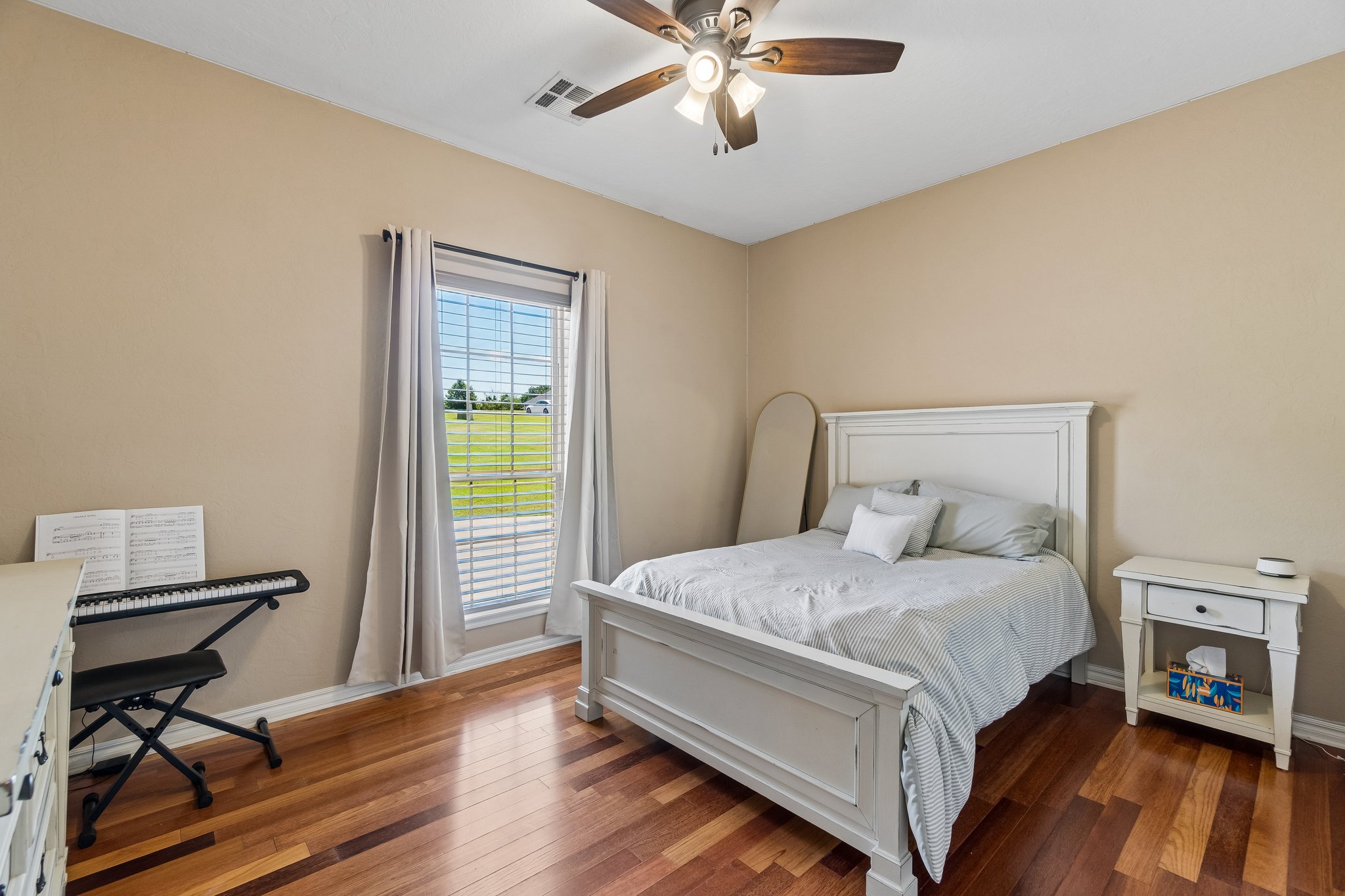 1609 Willow Rd_042.jpg
