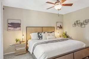 E Oxford Dr-018.jpg