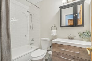E Oxford Dr-022.jpg