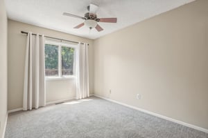 E Oxford Dr-023.jpg