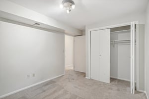 E Oxford Dr-032.jpg