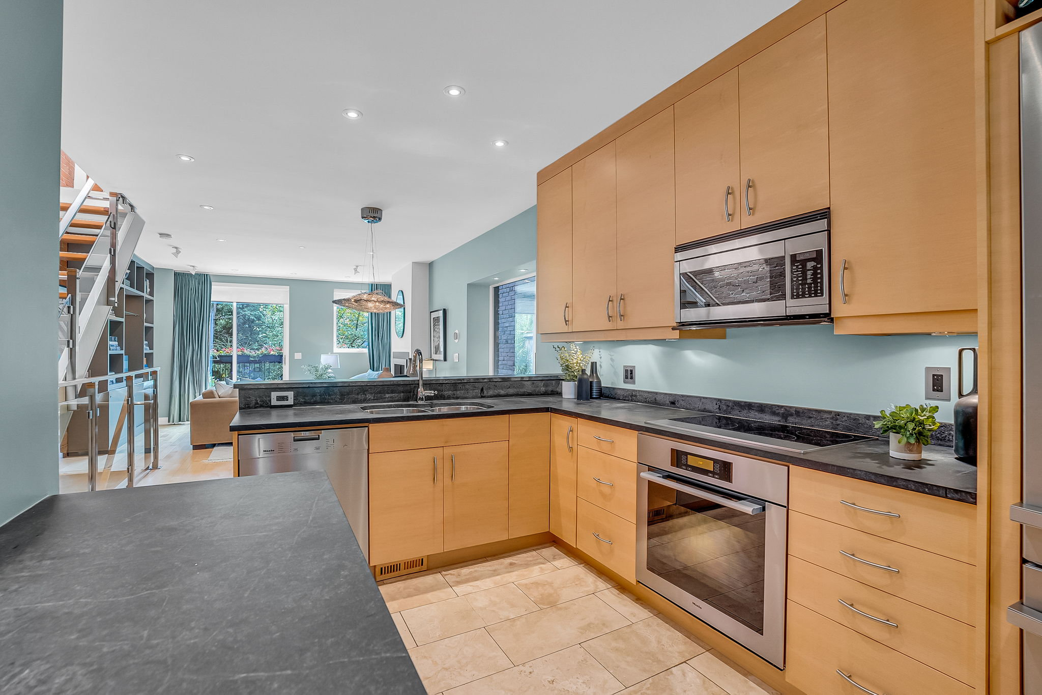 10-kitchen3