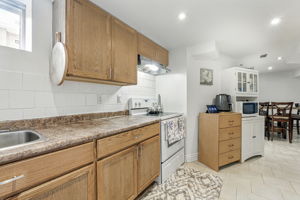  Photo 23