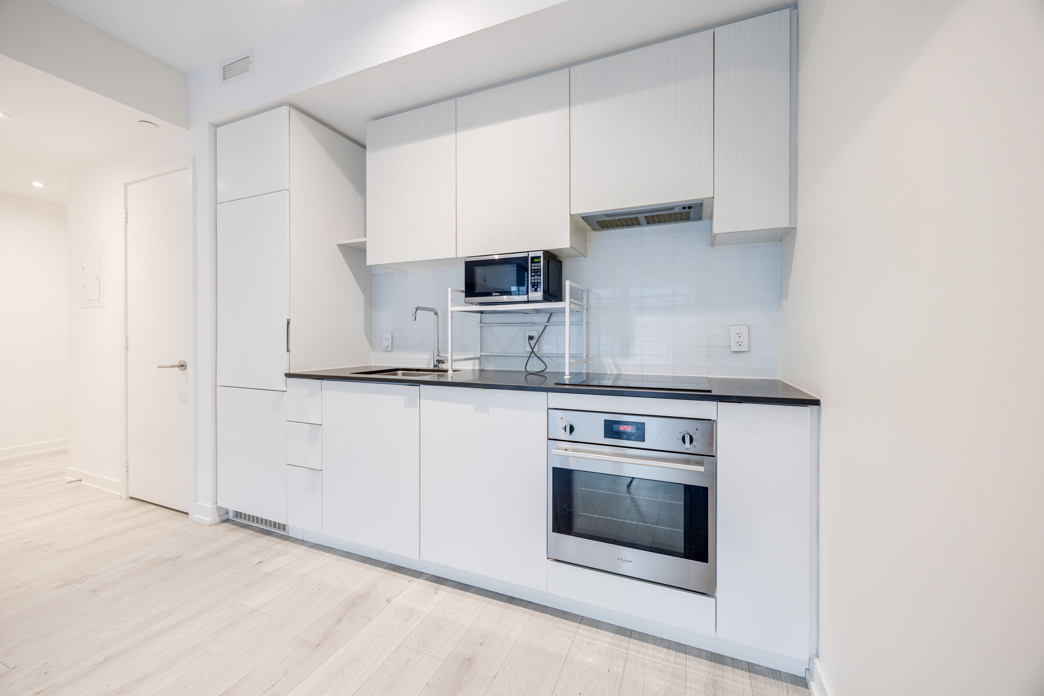 Toronto property showcase — delivered property photograph 9