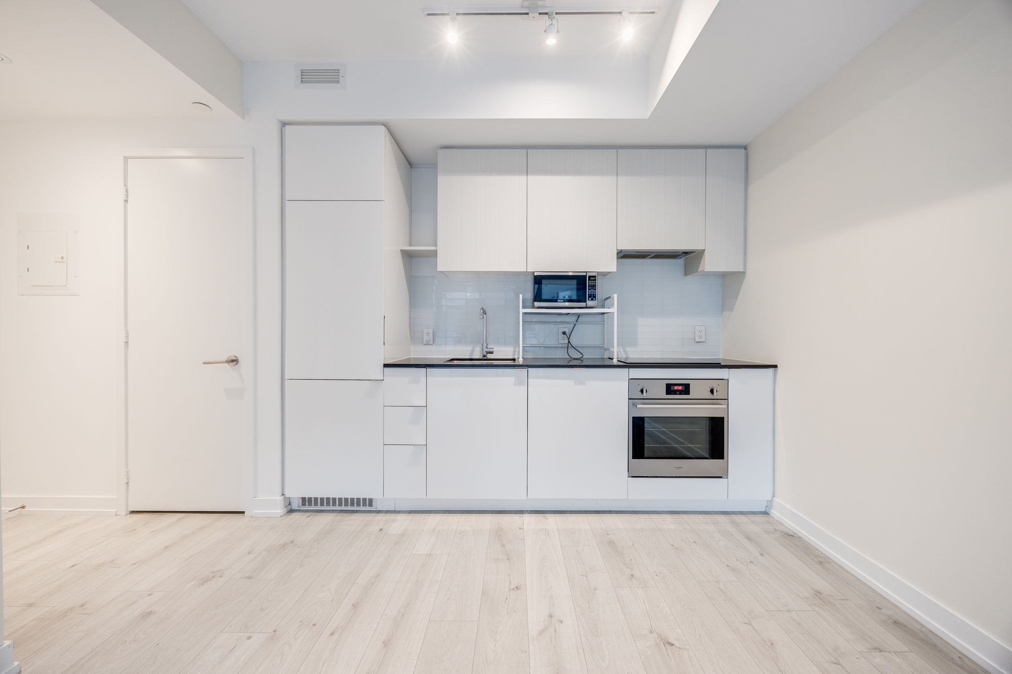 Toronto property showcase — delivered property photograph 10