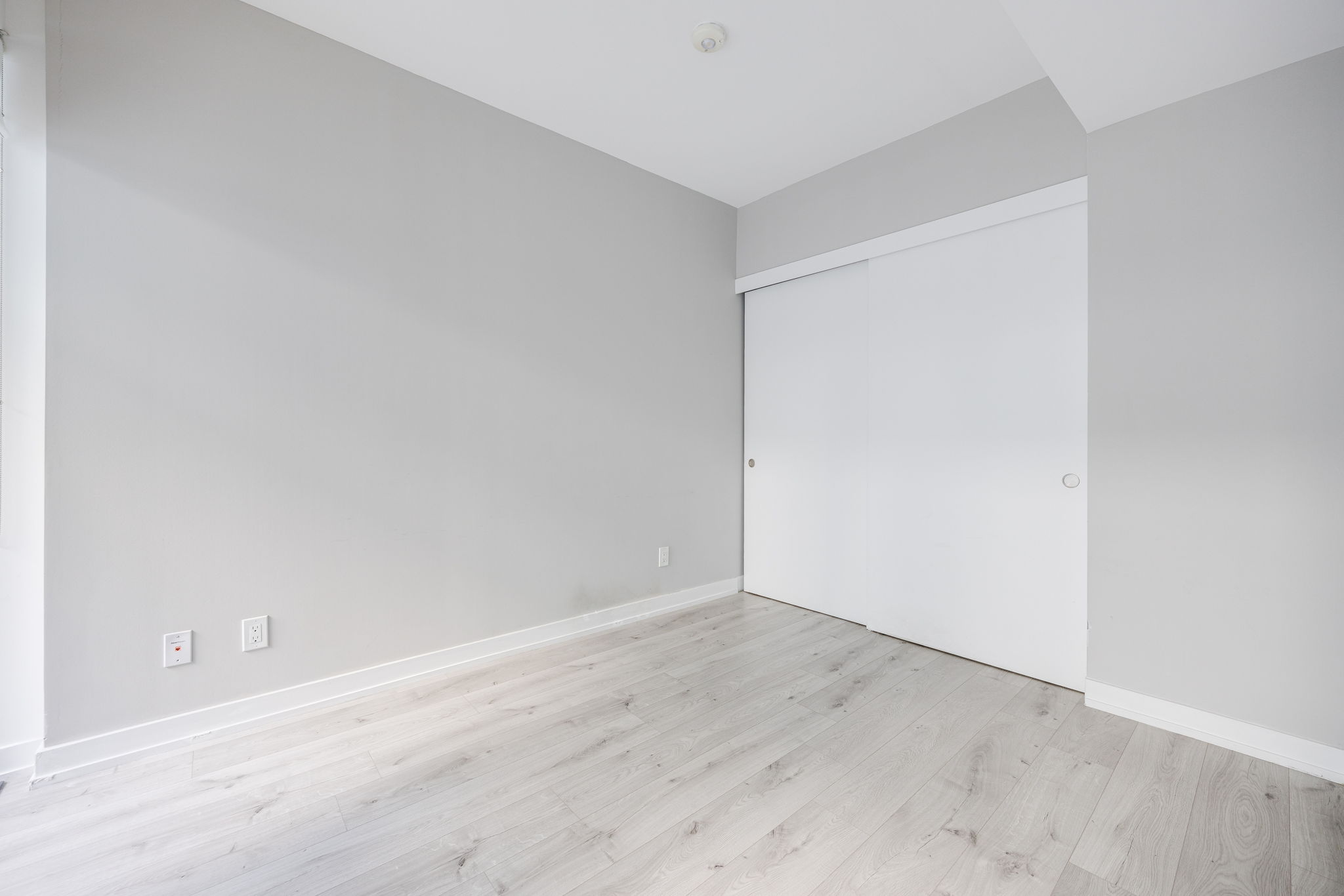 Toronto property showcase — delivered property photograph 14