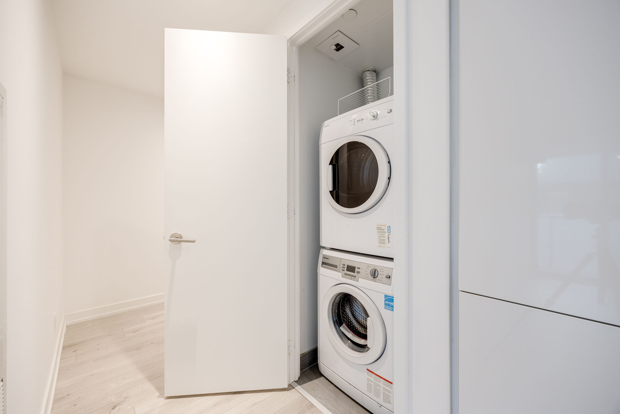 Toronto property showcase — delivered property photograph 19