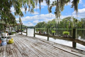 Dock
