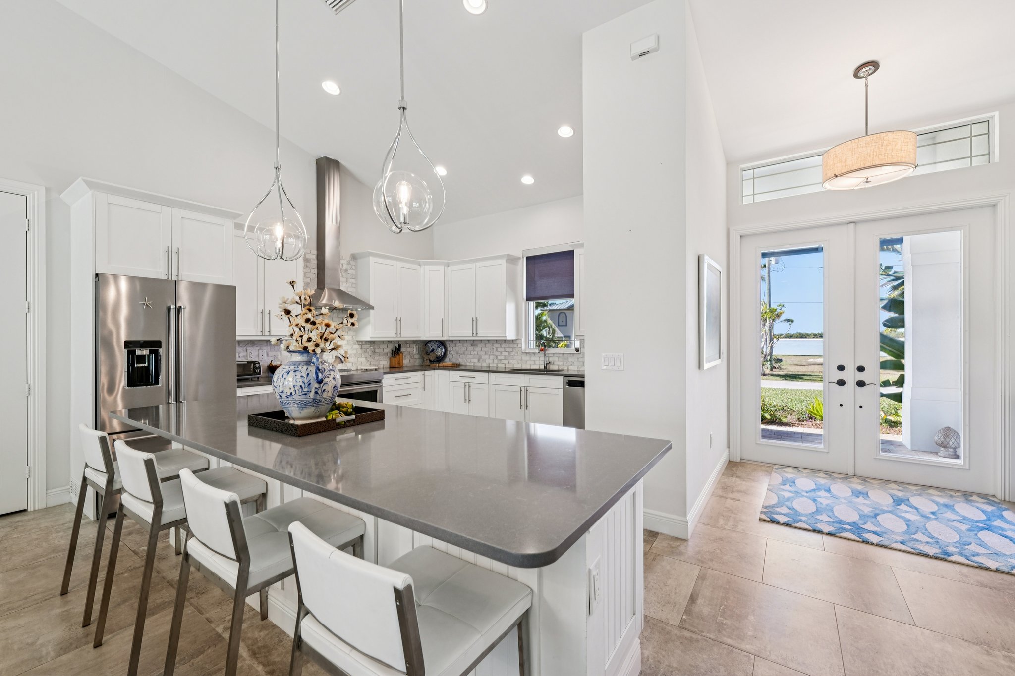 Tahiti Cir-S0302-018.jpg