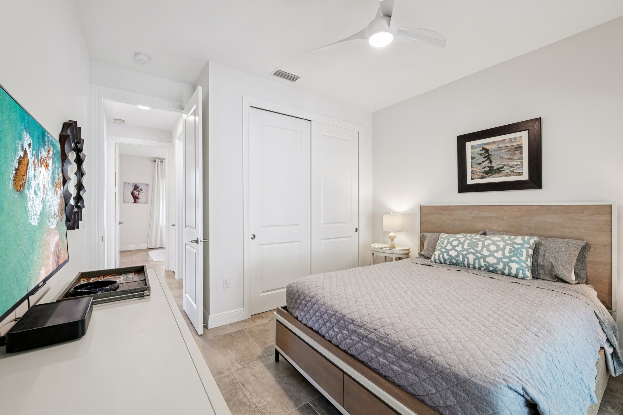 Tahiti Cir-S0302-022.jpg