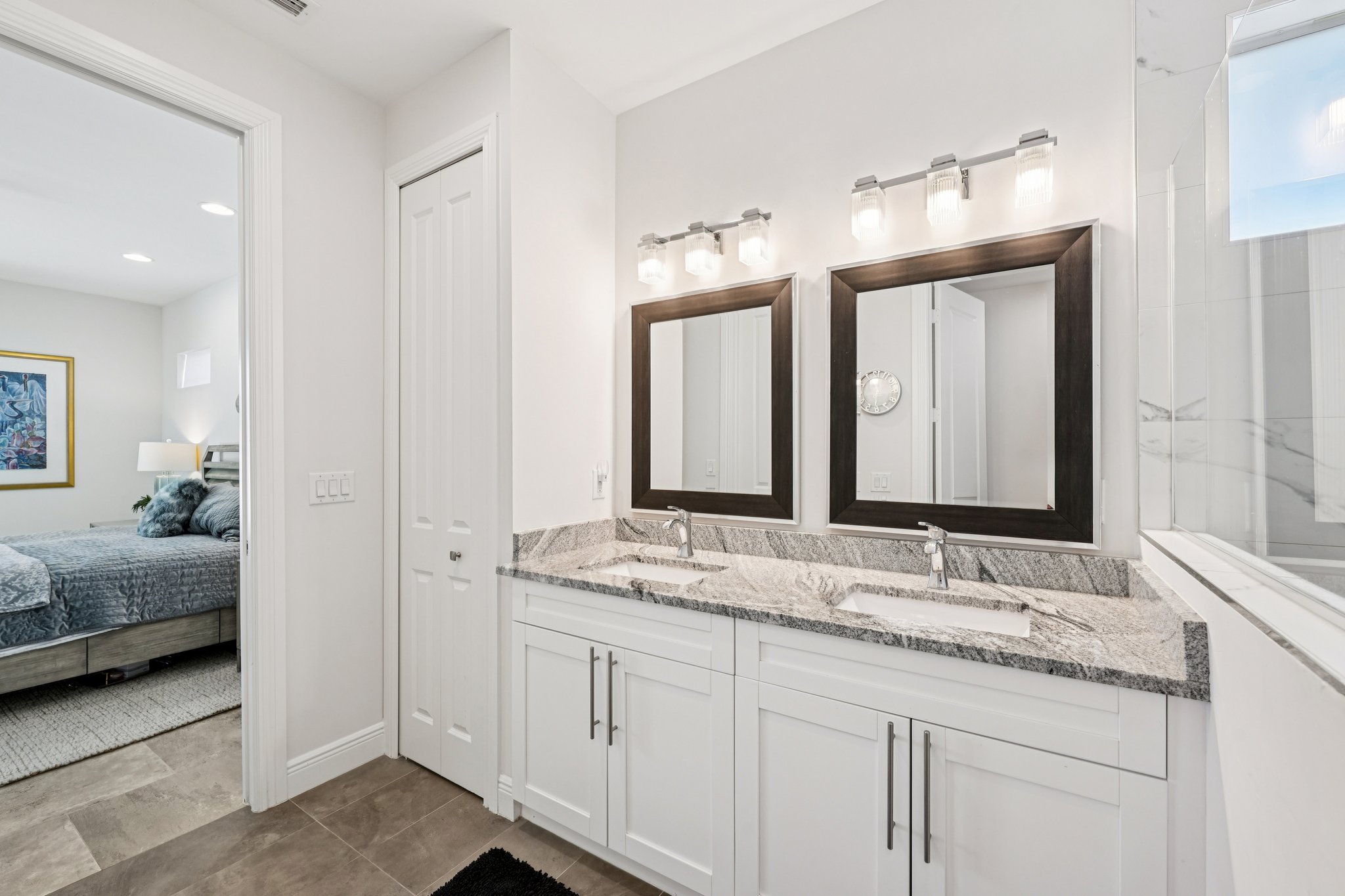 Tahiti Cir-S0302-032.jpg