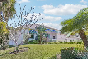 Tahiti Cir-S0302-003.jpg